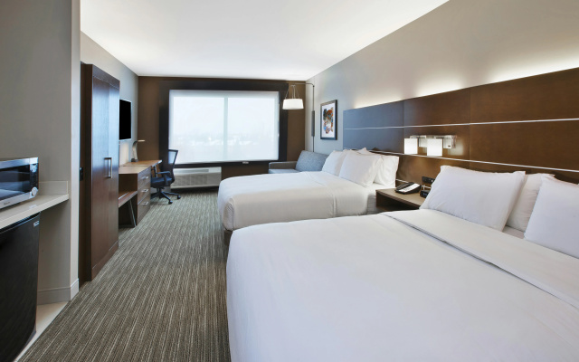 Holiday Inn Express & Suites Okemos - University Area by IHG