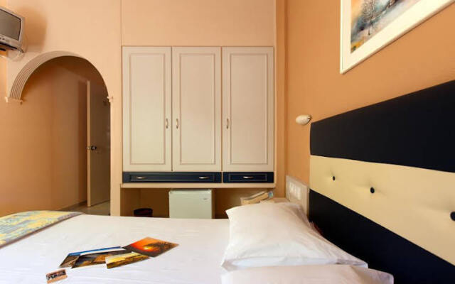 Rea Hotel