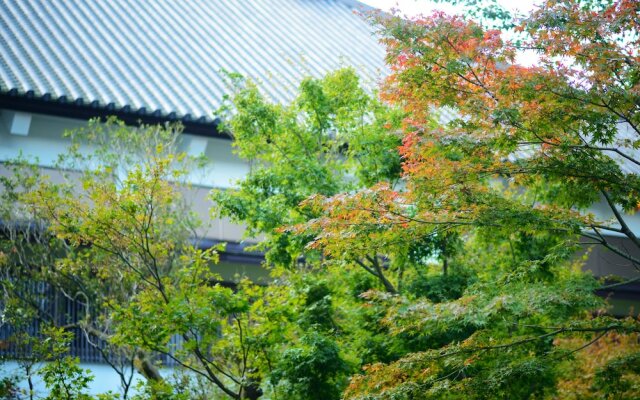 1000 Years of Tradition - Akiu Onsen Sakan