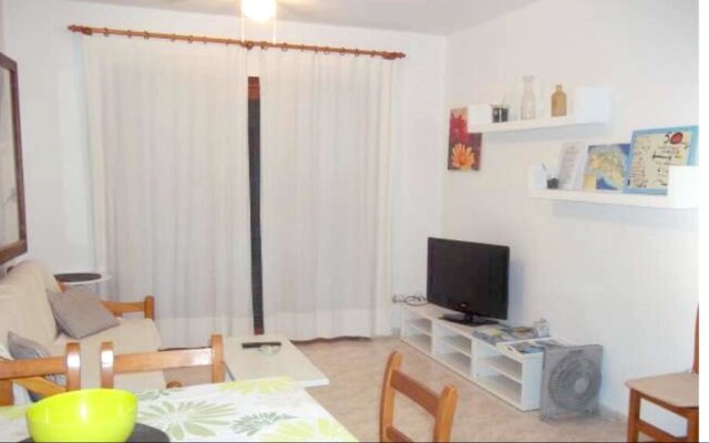 Apartment With 2 Bedrooms in Minorque, With Pool Access and Furnished