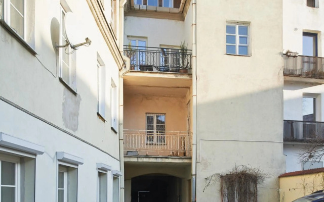 Regina House- sv. Mikalojaus 13