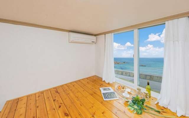 Goseong Jajackdo Aroma Pension