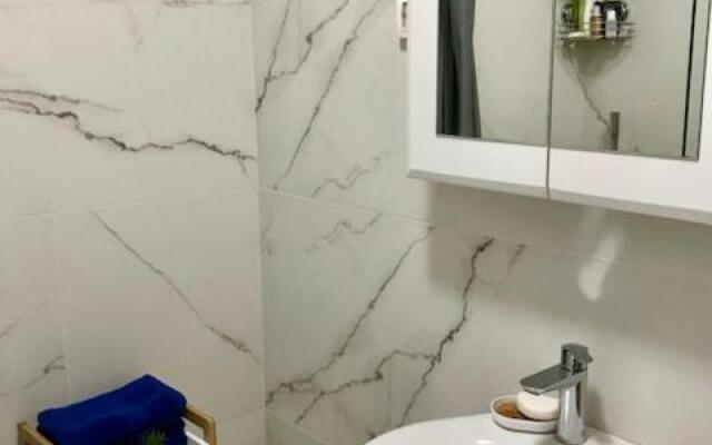 1 BR apartment with spacious terrace