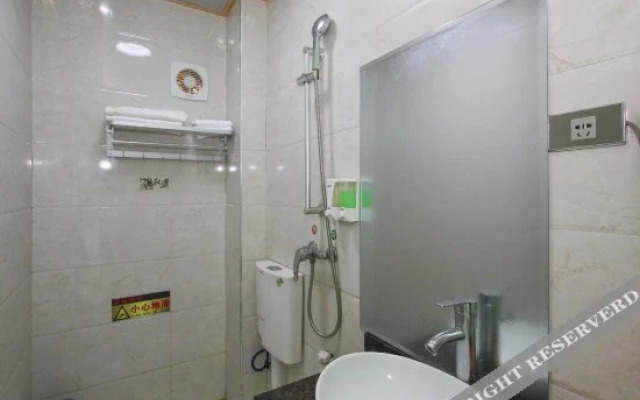 E Home Hotel Guilin