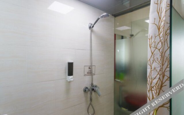 佑途主题酒店(杭州浙江传媒学院店)