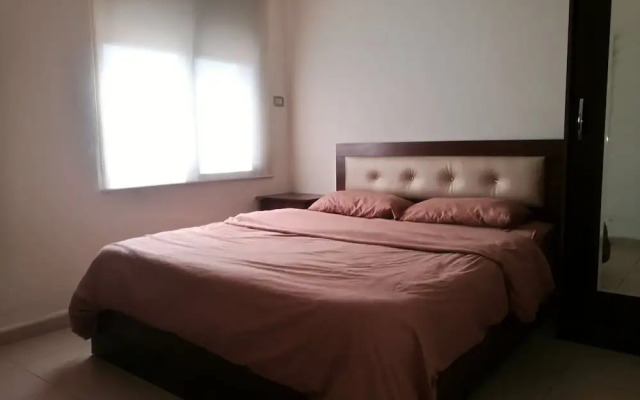 Cozy Dair Ghbar Apartments