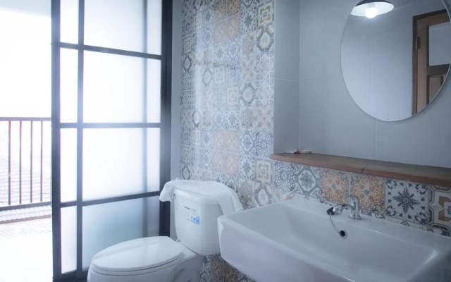 V1 Room Hotel