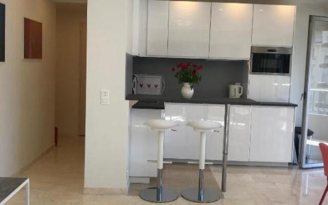 Palm d'or / GIR2405 / 2P