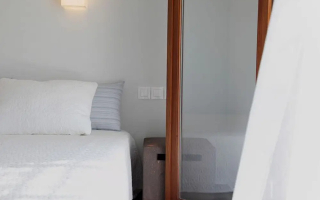 Casa Kalypso Suites & Villa