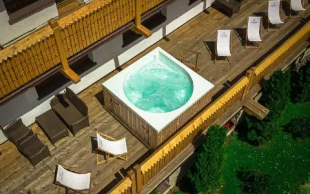Tatra House Residence