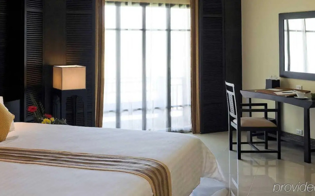 The Nouveau Chumphon Beach Resort & Golf