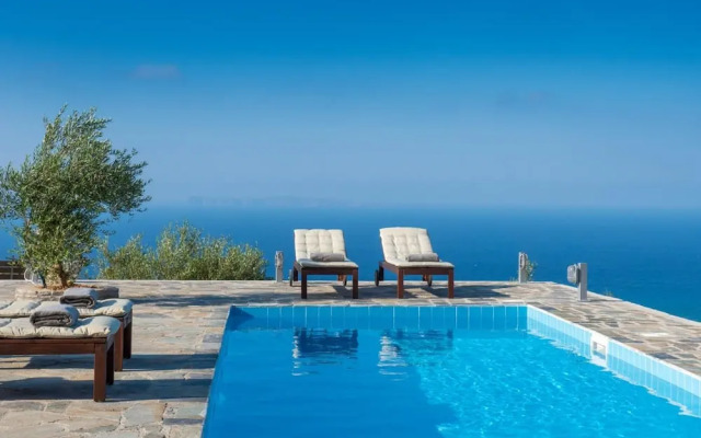 Villa Isidora - Stunning Stylish 3-bedroom Villa