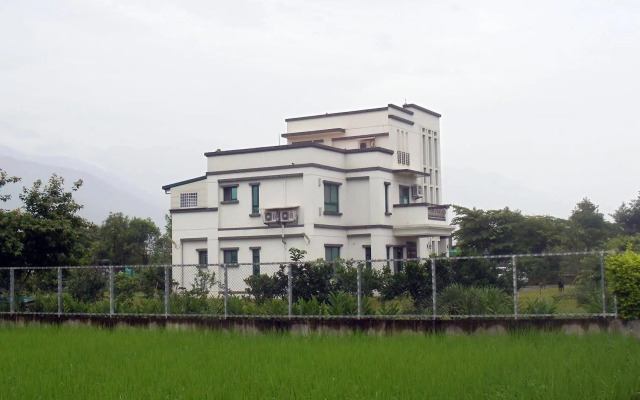 Orange Garden Hostel