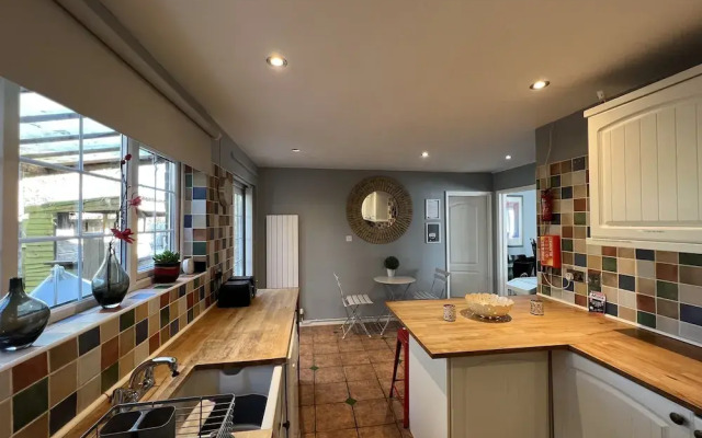 Lancaster Close Serviced Accommodation