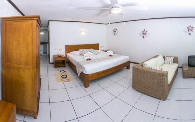 Anse Soleil Beachcomber