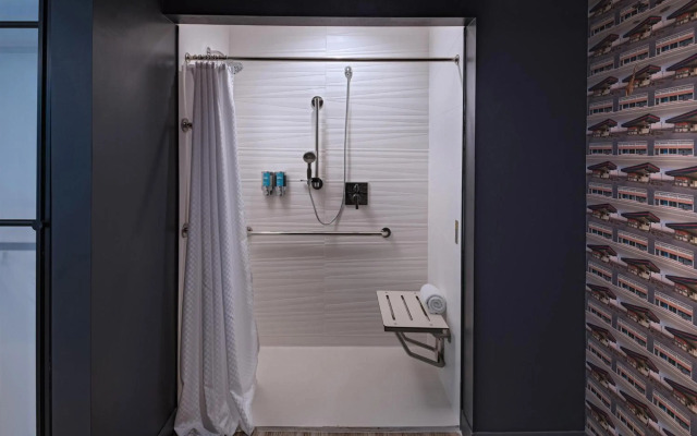 Aloft Little Rock West