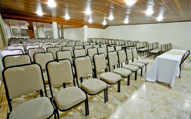 Hotel Golden Park Curitiba by Nacional Inn