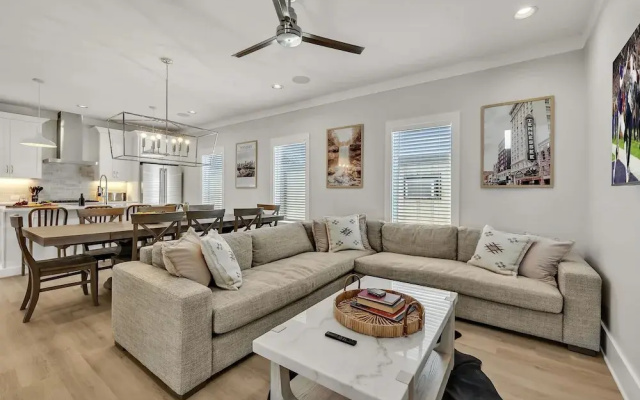 Soprano-private Rooftop-gr8 Walking Location