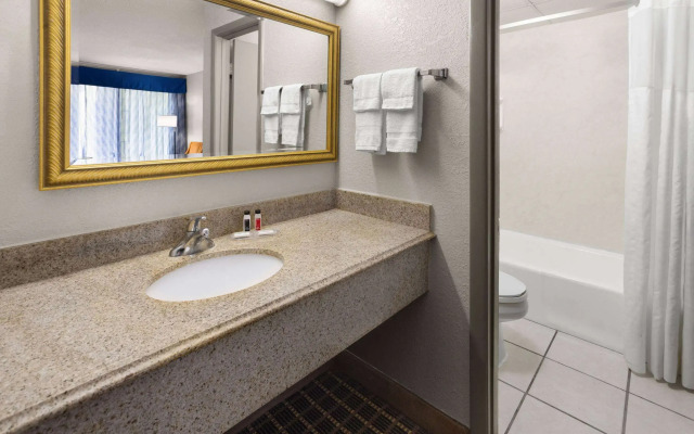 Days Inn by Wyndham Waycross