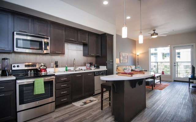 Sunshine Suites at East Village