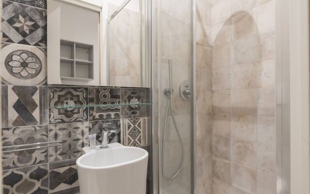 Vatican Suite 2 Levels Completely Renovated