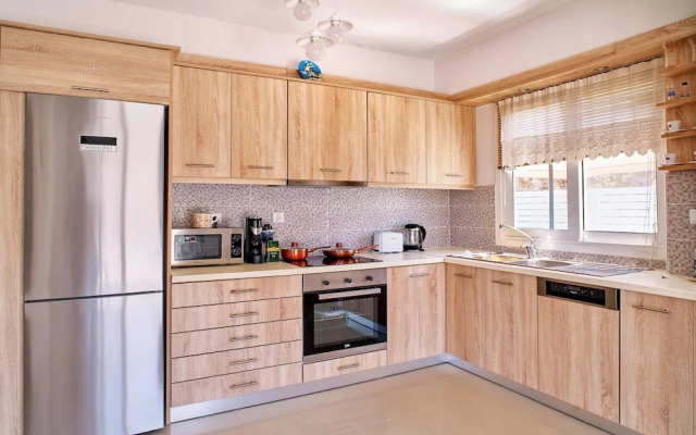 Lake View Suites