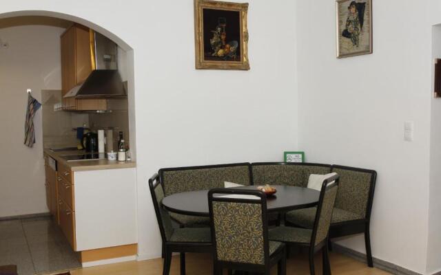 Stay-In Vienna 23