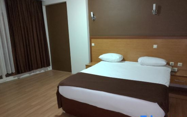 Royal Mut Otel