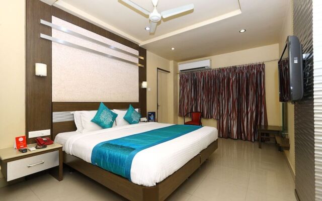 OYO 5319 Hotel Navaratna