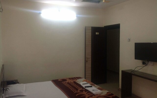Iroomz VKG Complex
