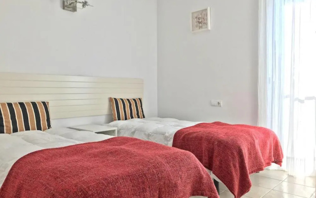 Big Family 3 Bedroom Apartment - RNU 65075