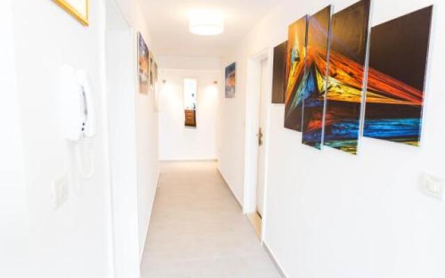 House Lodging Apartments Toni