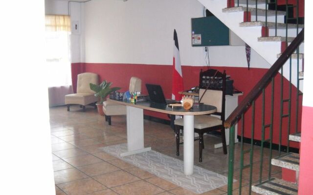 Lajuela BnB & Hostel