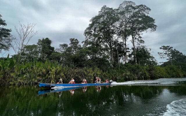 Ditsowou Lodge & Tours