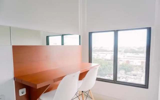 Luxury And Modern Studio At Transpark Bintaro Apartment