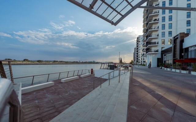 Maison Privee - Chic Apt on Yas Island cls to ALL Main Attractions