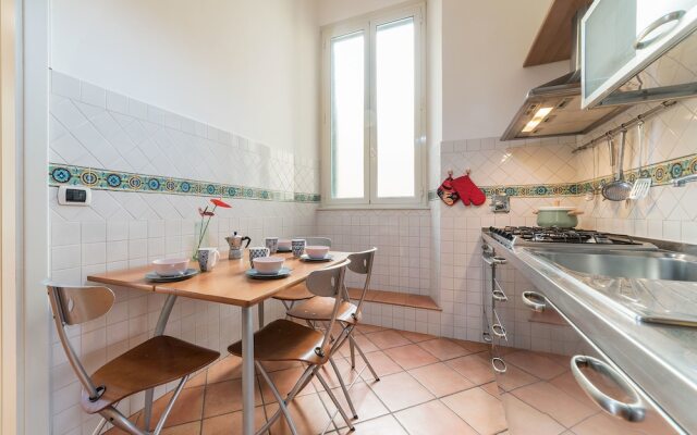 San Giovanni Elegant 6 Pax Apartment