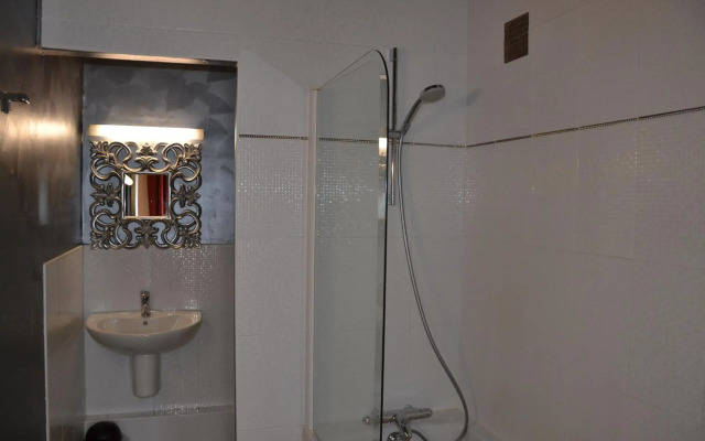 Inter-Hotel Les Ajoncs D'Or