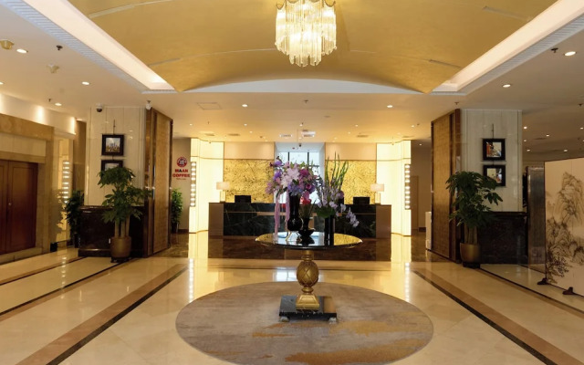 Guo Mao San Li Tun Apartment