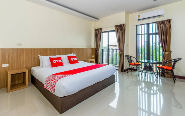 OYO 687 Canal Happiness Hotel