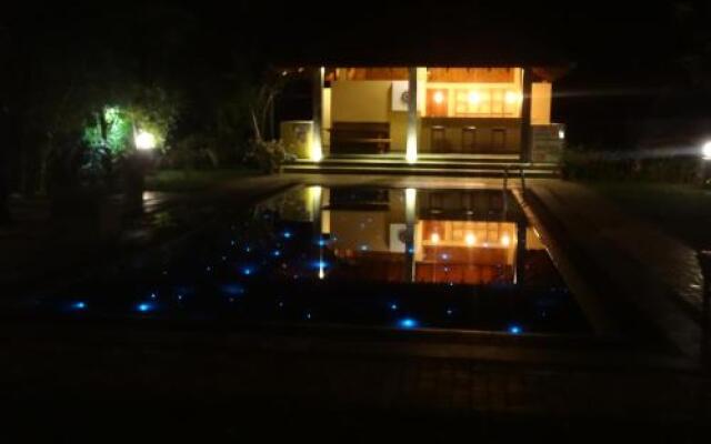 Refresh Cabana Gardens