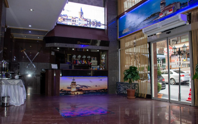 Hermanos Hotel