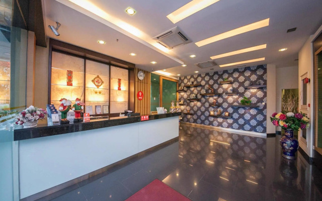 OYO Rooms Bundusan Commercial Centre