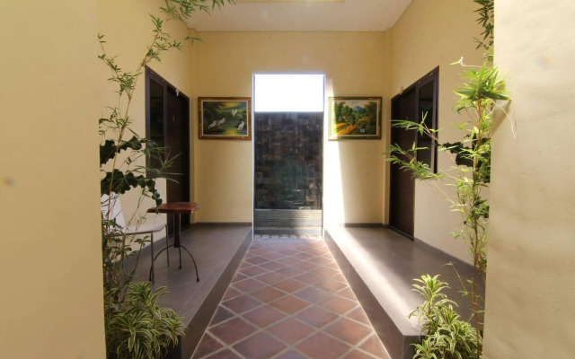 Hotel Mandari