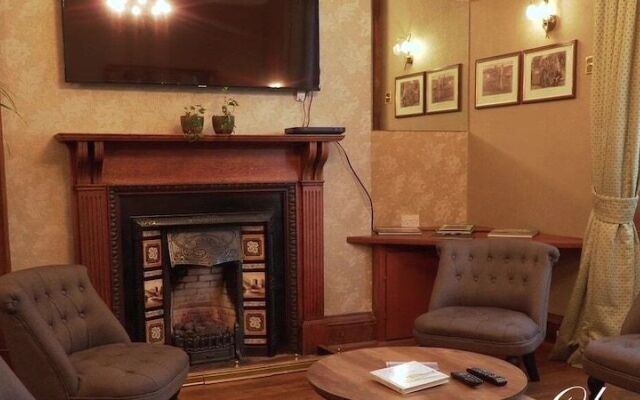 Cleveden House by The Dunvegan