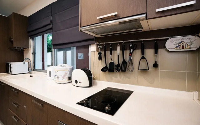 T.W. Marina Pool Villa Pattaya