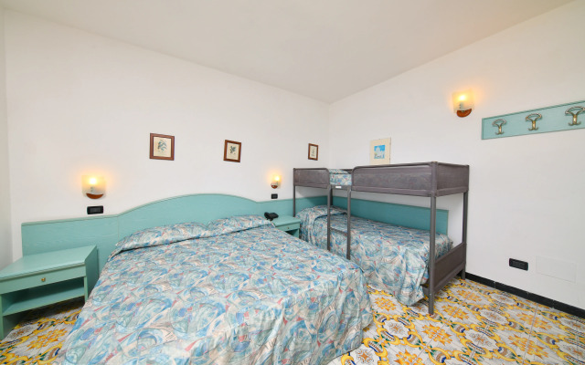 Hotel Antares