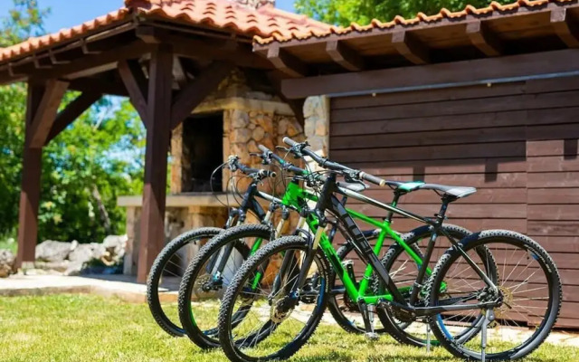 Villa Tara With a Beautiful Heated Pool