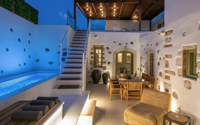 Mint Villa by Checkin