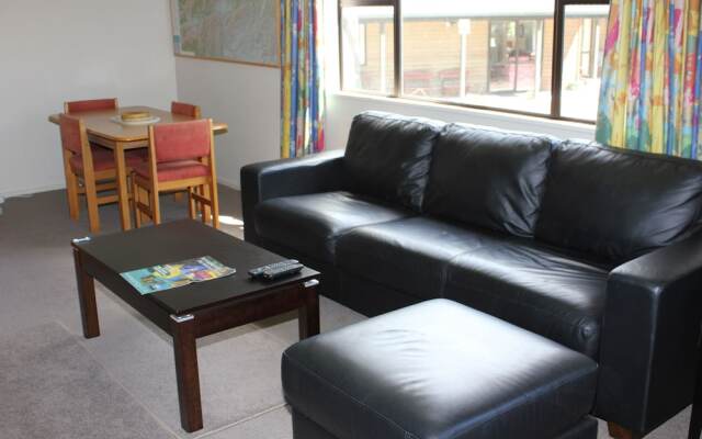 17b Denby Place